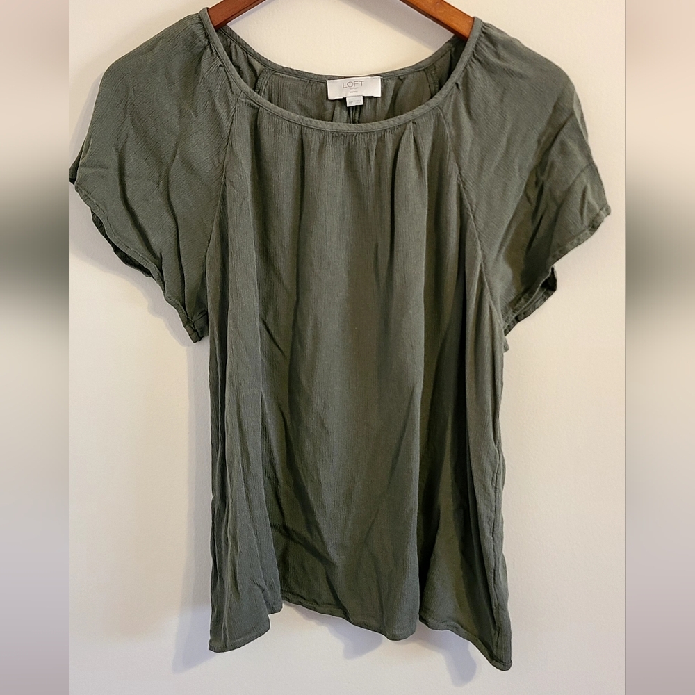 LOFT Olive Short Sleeve Women's Tee